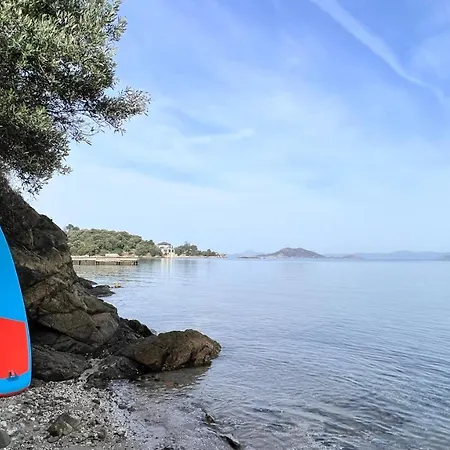 Sofia Ada Oda ve Kahvaltı