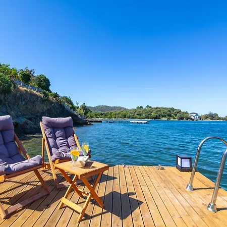 Oda ve Kahvaltı Sofia Ada