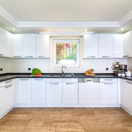 Bed and breakfast Sofia Ada 4*